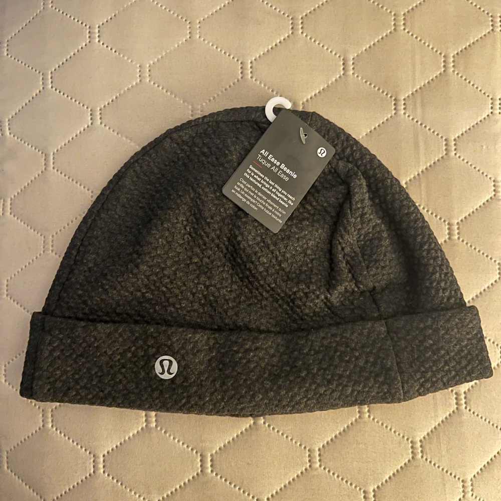 Lululemon All Ease Beanie NWT😎Summer Special